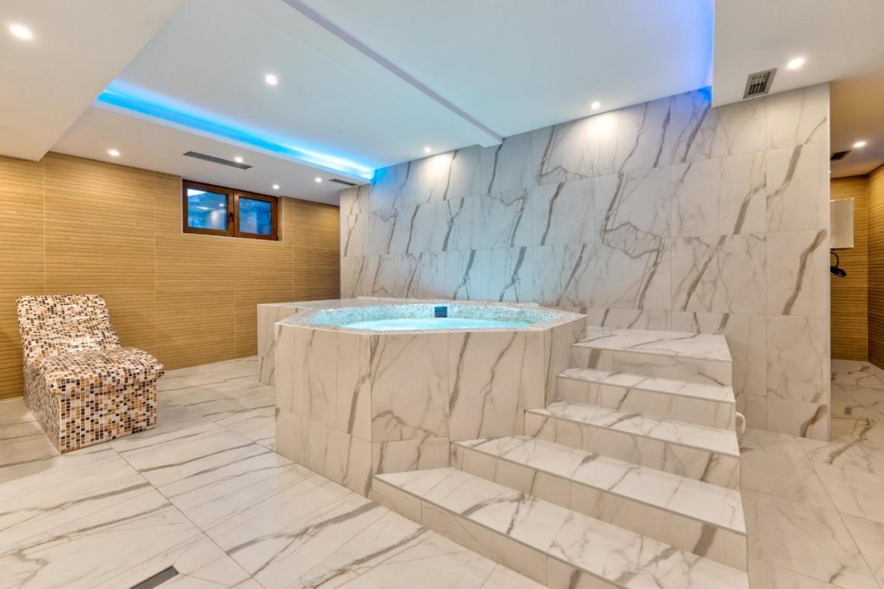 Luxury And 公寓