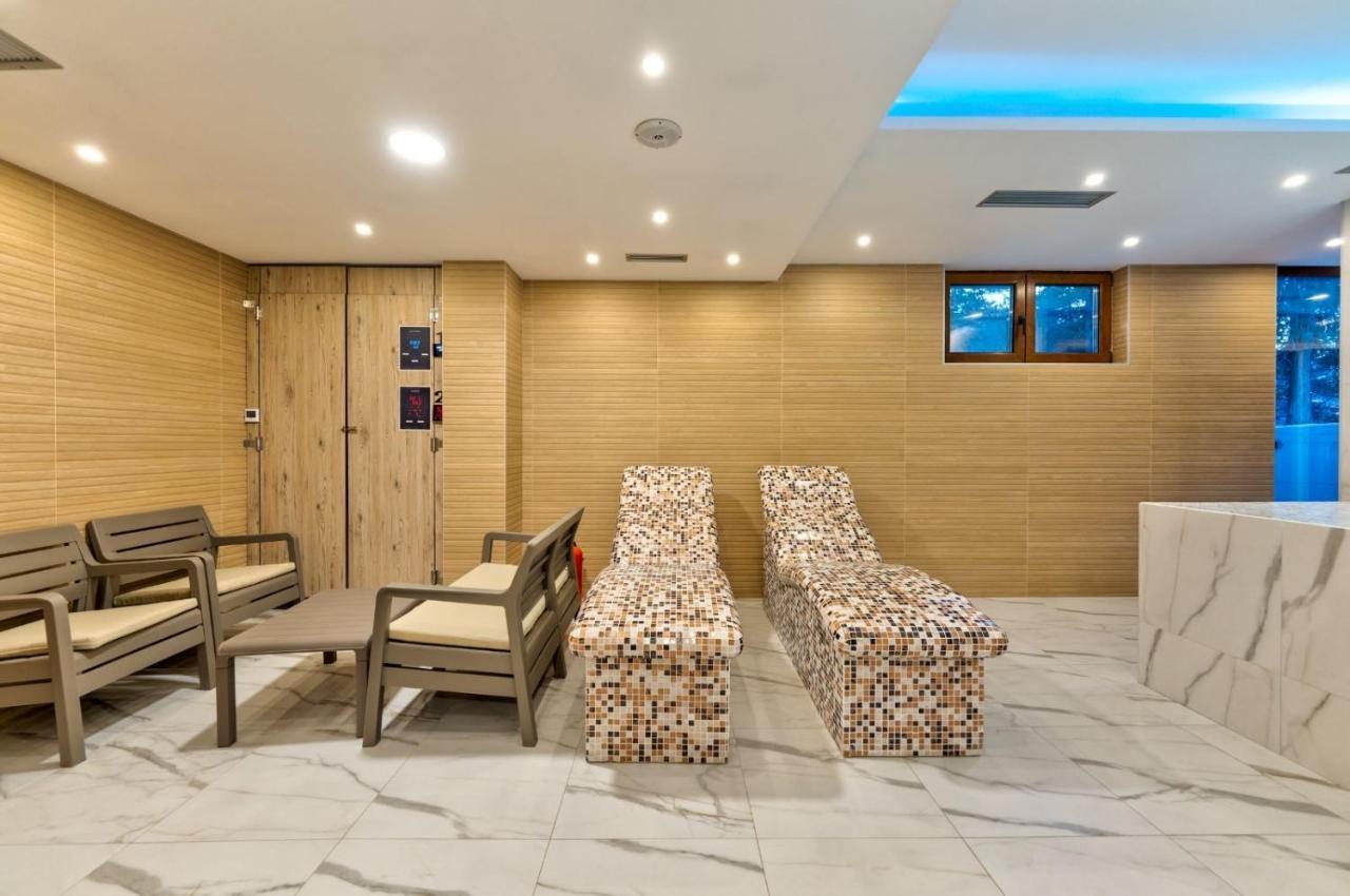 Luxury And Apartment